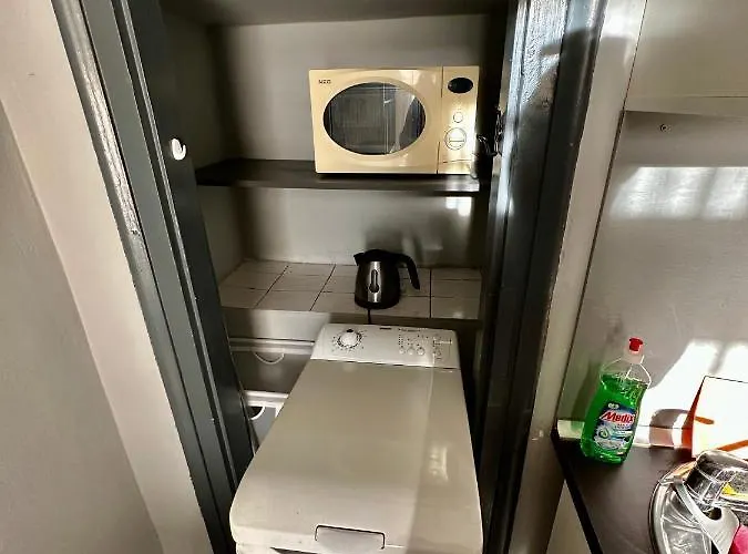 Downtown Delight By Lmg * Sofia