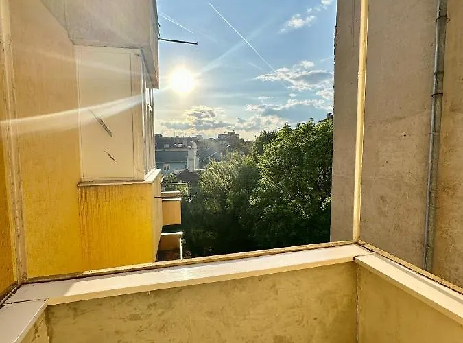 Downtown Delight By Lmg アパート