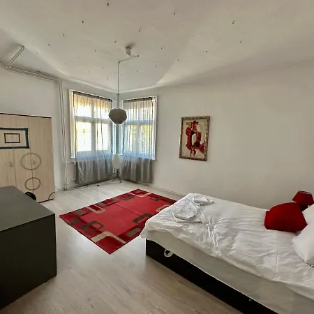 Downtown Delight By Lmg * 索菲亞